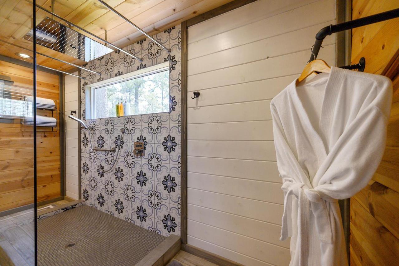 Convenient Romantic Hot Tub Bbq 3-Night Special! Broken Bow Exterior photo